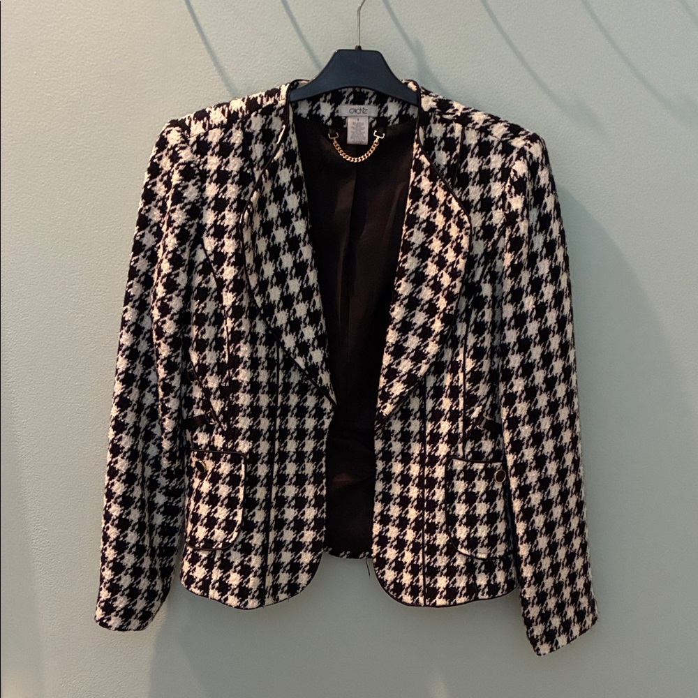 Cache black and white check women’s Jacket size 8